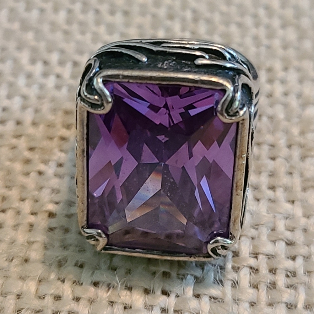 Silpada Ring sz 8 purple